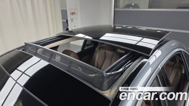 Mercedes-Benz E-Class 2019 — Şəkil 19/20
