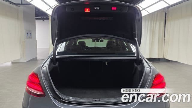 Mercedes-Benz E-Class 2019 — Şəkil 20/20