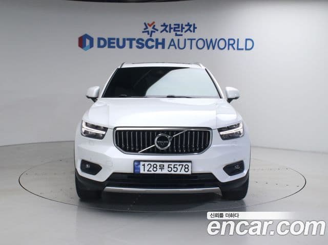 Volvo XC40 2020 — Фото 3/20