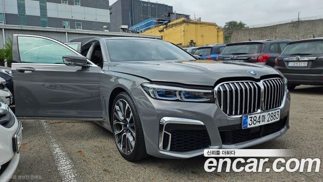 BMW 7 Series 2021 — ფოტო 4/20
