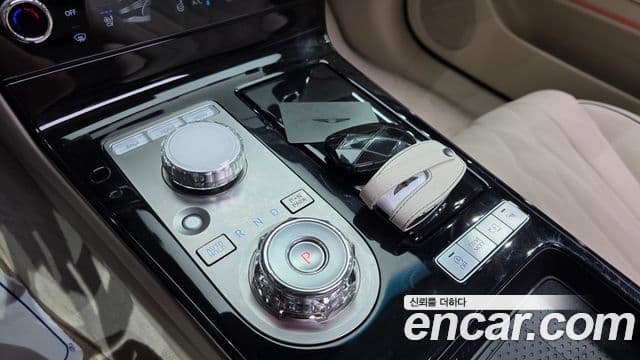 Genesis Electrified G80 2025 — Şəkil 9/20