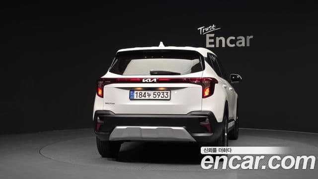 Kia Seltos 2024 — ფოტო 3/20