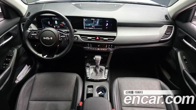 Kia Seltos 2024 — ფოტო 10/20