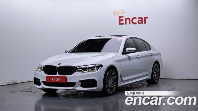 BMW 5 Series 2019 — Фото 10/20