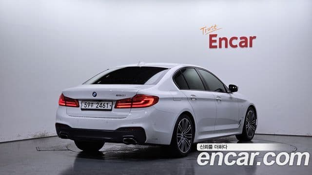 BMW 5 Series 2019 — Фото 1/20