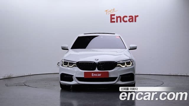 BMW 5 Series 2019 — Фото 2/20