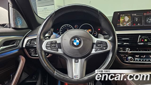 BMW 5 Series 2019 — Фото 13/20