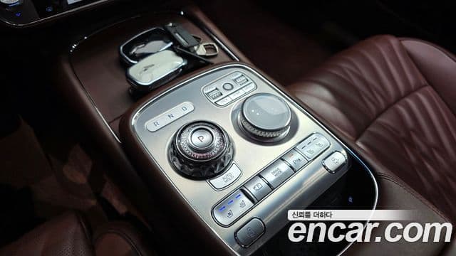 Genesis G90 2022 — Şəkil 9/20