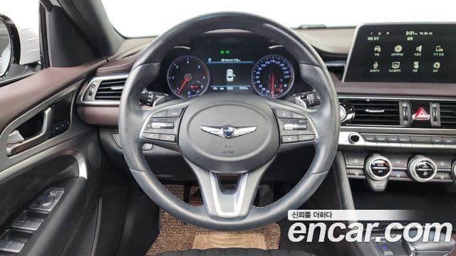 Genesis G70 2018 — ფოტო 13/20