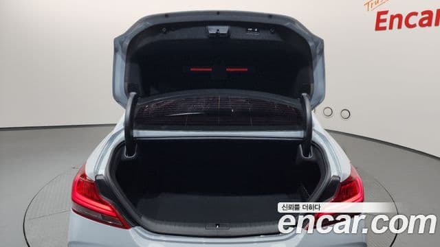 Genesis G70 2018 — ფოტო 20/20