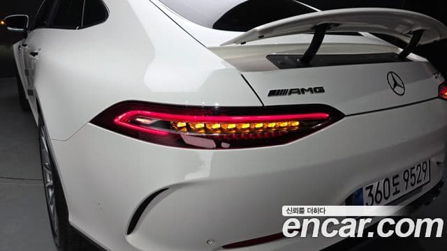 Mercedes-Benz AMG GT 2021 — Photo 27/33