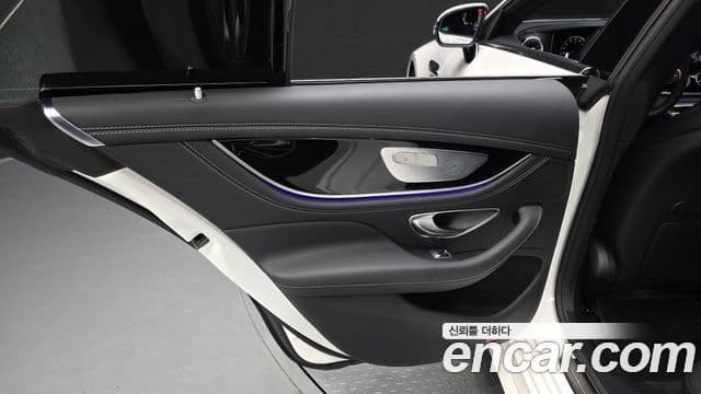 Mercedes-Benz AMG GT 2021 — Photo 29/33