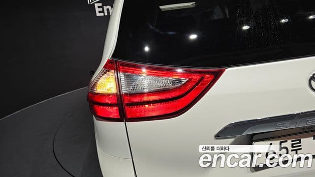 Toyota Sienna 2018 — Photo 5/31