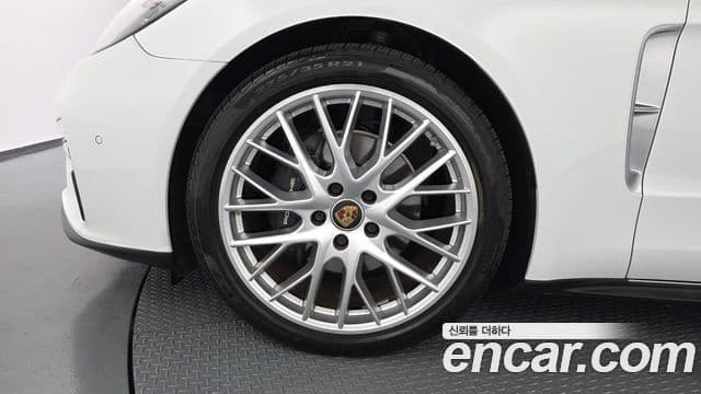 Porsche Panamera 2021 — Şəkil 7/20
