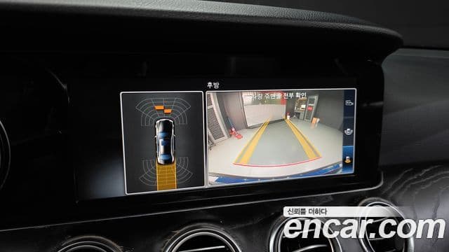 Mercedes-Benz E-Class 2018 — ფოტო 15/20