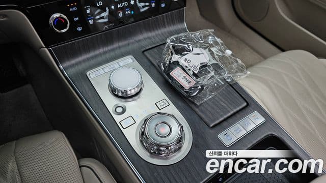 Genesis G80 2025 — Şəkil 19/20