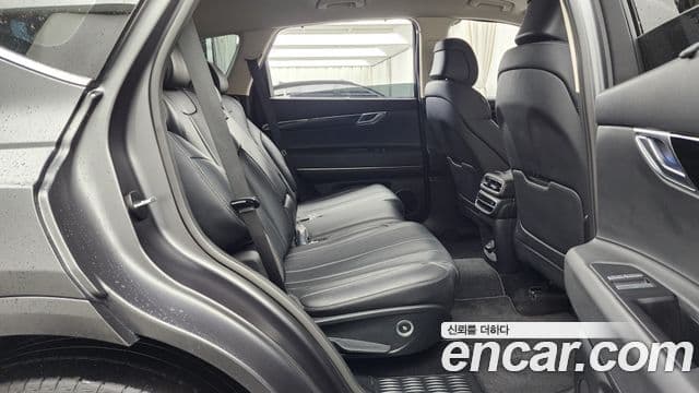 Genesis GV80 2021 — ფოტო 12/20