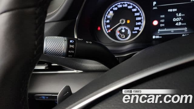 Genesis GV80 2021 — ფოტო 25/32