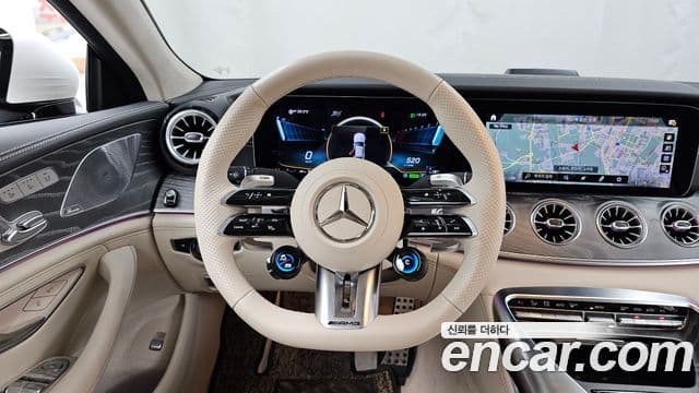 Mercedes-Benz AMG GT 2023 — ფოტო 13/20