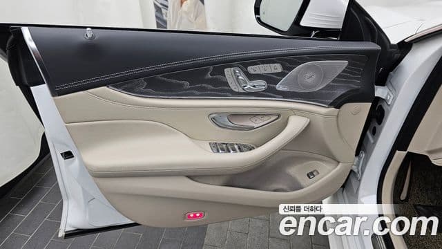 Mercedes-Benz AMG GT 2023 — Photo 33/33
