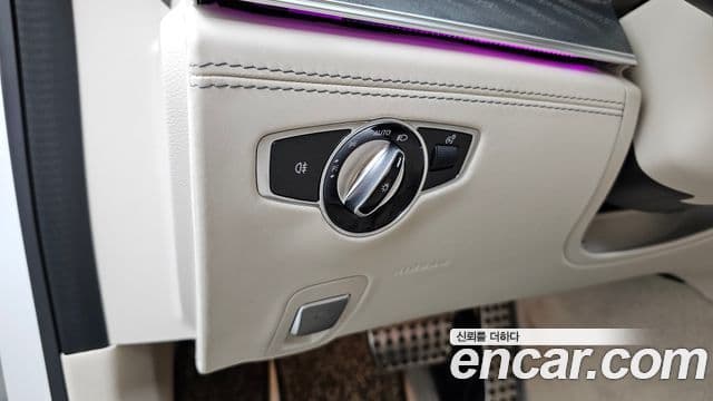 Mercedes-Benz AMG GT 2023 — Photo 24/33