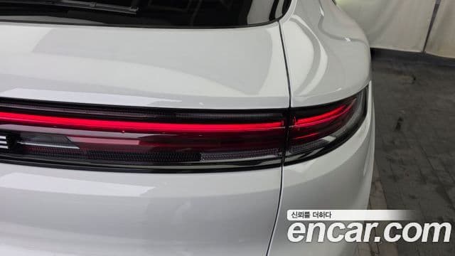 Porsche Cayenne 2024 — Photo 9/34