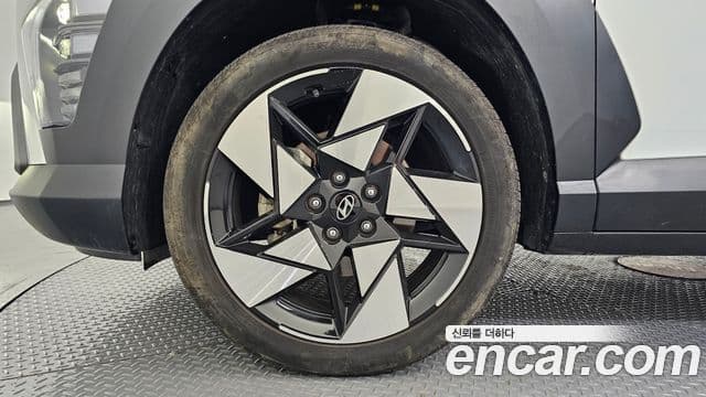 Hyundai Kona 2024 — ფოტო 5/20
