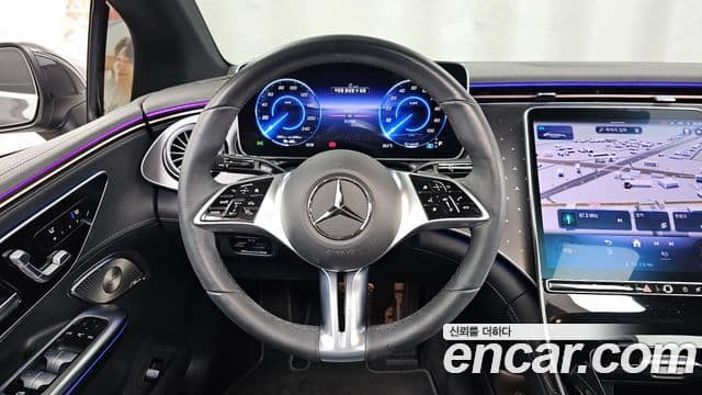 Mercedes-Benz EQE 2023 — ფოტო 14/20