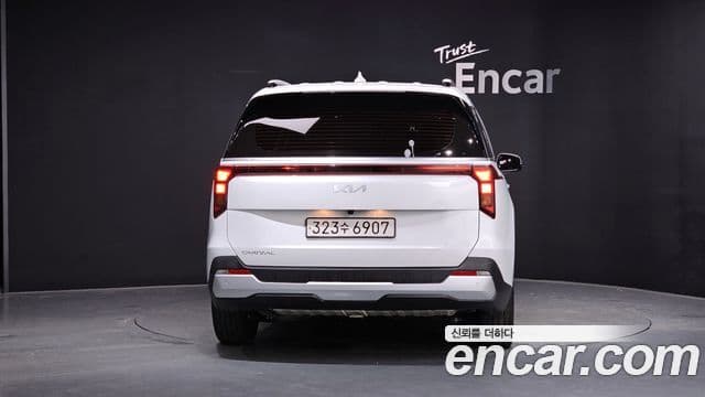 Kia Carnival 2024 — Şəkil 4/20