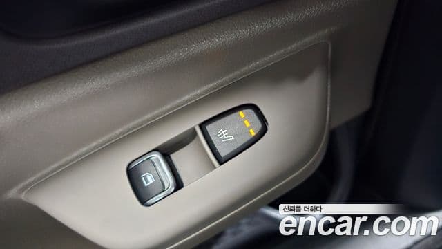 Kia Carnival 2024 — Şəkil 17/20