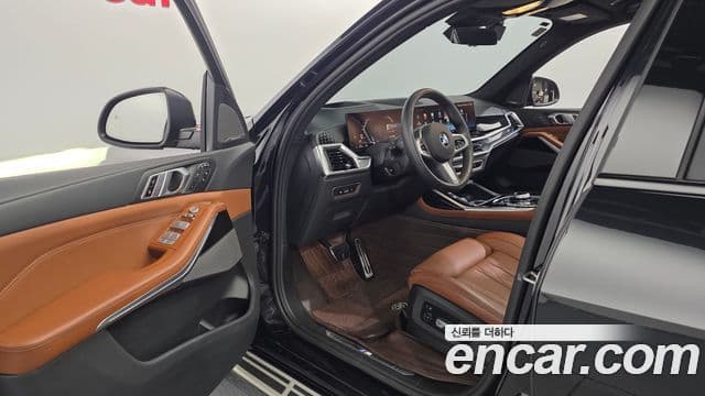 BMW X7 2024 — ფოტო 10/20