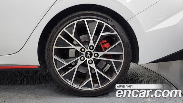 Hyundai The New Avante Hybrid 2022 — Photo 1/30