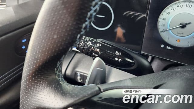 Hyundai The New Avante Hybrid 2022 — Photo 12/30