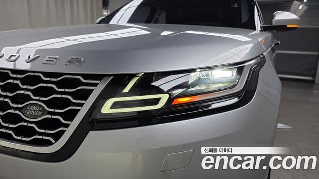 Land Rover Range Rover Velar 2018 — Photo 13/31