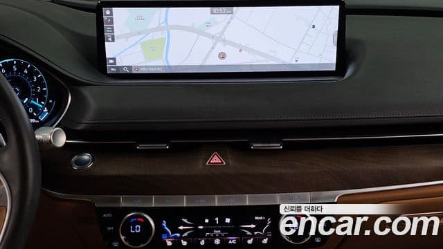 Genesis Electrified G80 2020 — ფოტო 14/20