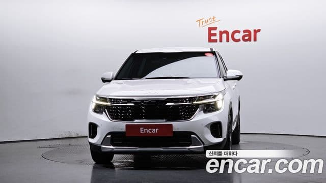 Kia Seltos 2022 — ფოტო 3/20