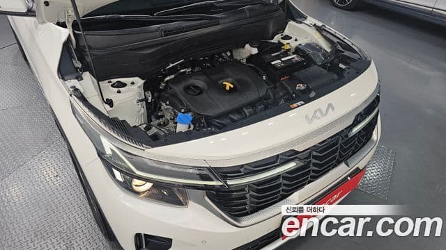 Kia Seltos 2022 — ფოტო 6/20