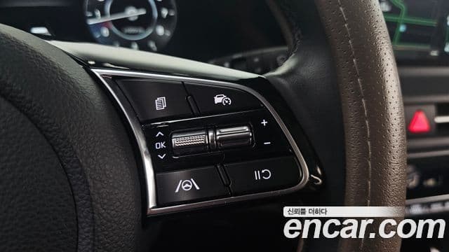 Kia Seltos 2022 — ფოტო 14/20