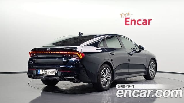 Kia K5 2021 — ფოტო 2/20