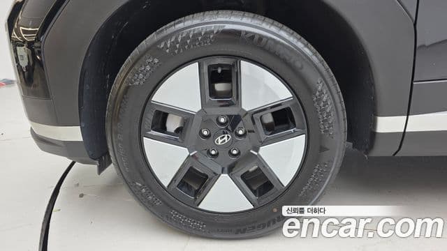 Hyundai Santa Fe 2024 — ფოტო 5/20
