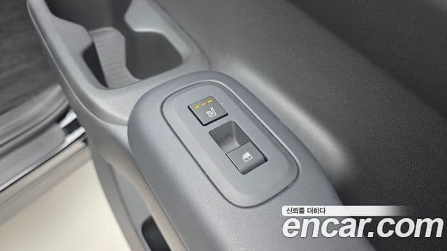 Hyundai Santa Fe 2024 — ფოტო 19/20