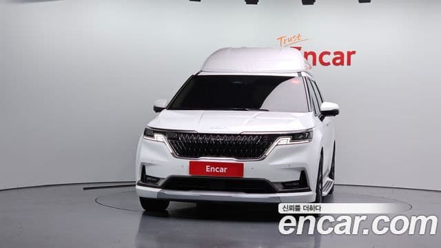 Kia Carnival 2021 — ფოტო 3/20
