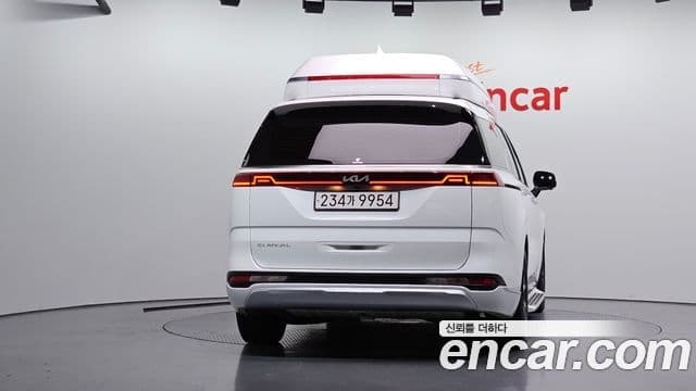 Kia Carnival 2021 — ფოტო 4/20