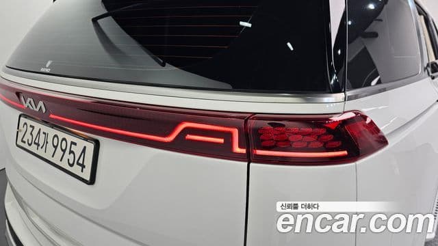 Kia Carnival 2021 — Photo 21/32