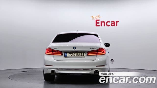 BMW 5 Series 2019 — Фото 4/20