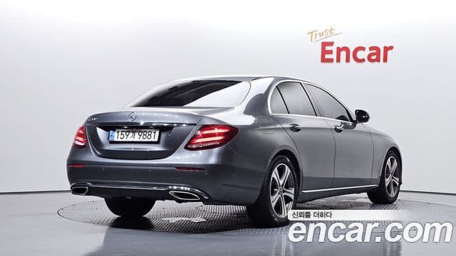 Mercedes-Benz E-Class 2019 — Şəkil 1/20