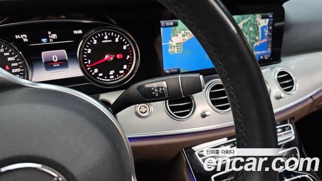 Mercedes-Benz E-Class 2019 — Şəkil 8/20