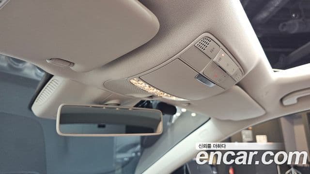 Mercedes-Benz E-Class 2019 — Şəkil 18/20