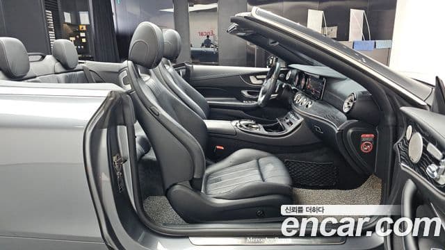 Mercedes-Benz E-Class 2018 — ფოტო 19/30