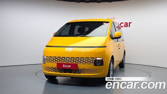 Hyundai Staria 2025 — Фото 3/20